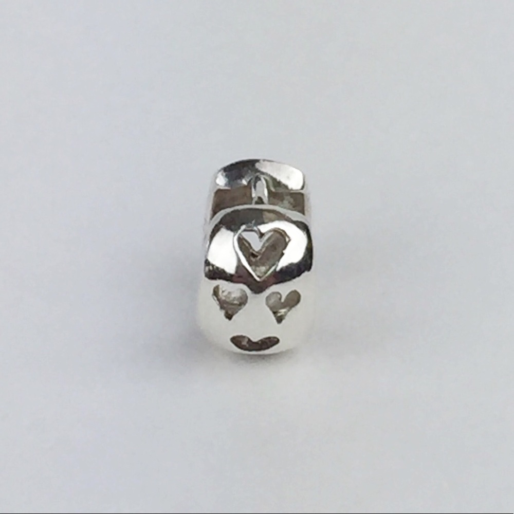 Single 925 Silver Ear huggie with hearts 5/16 in